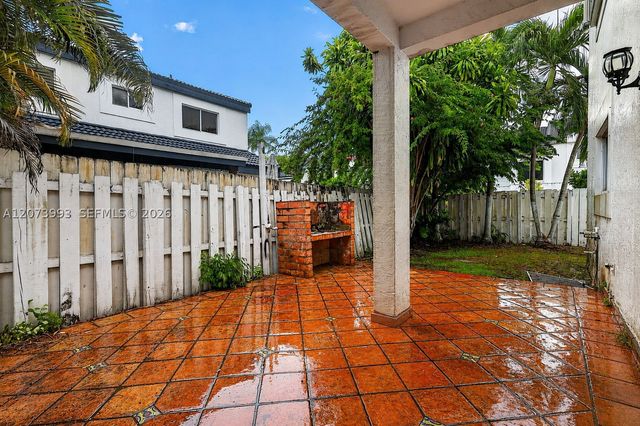 253 NE 211th Ter, Miami, FL 33179