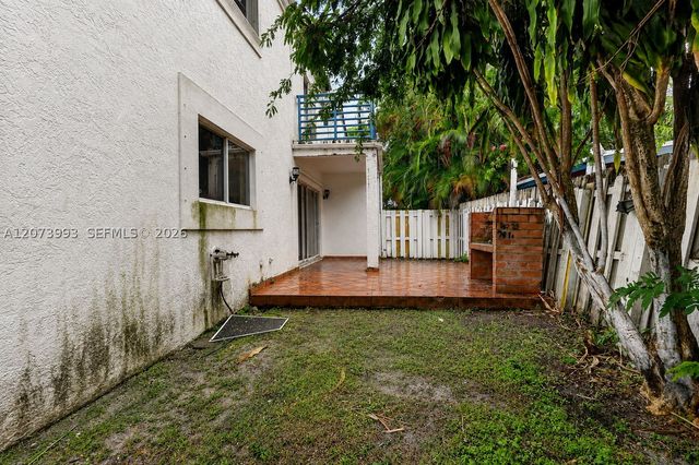 253 NE 211th Ter, Miami, FL 33179