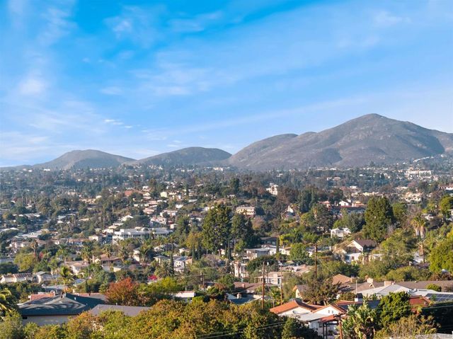 7953 Cinthia St, La Mesa, CA 91941