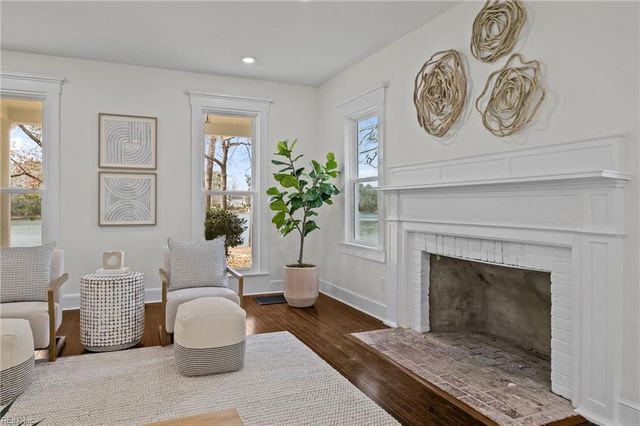 988 Michaelwood DR, Virginia Beach, VA 23452
