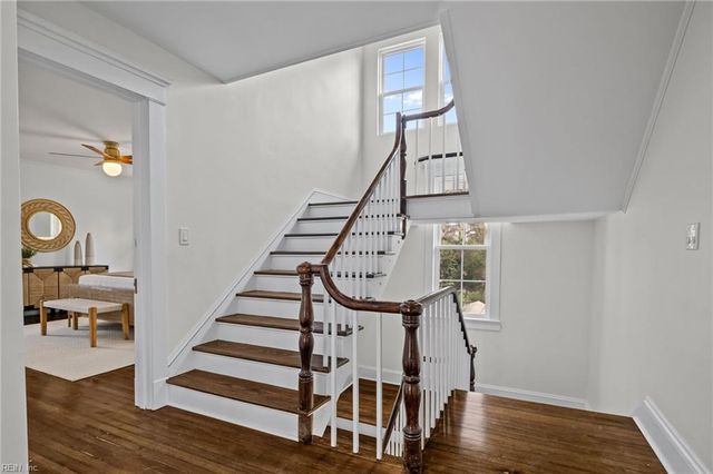 988 Michaelwood DR, Virginia Beach, VA 23452
