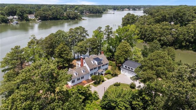 988 Michaelwood DR, Virginia Beach, VA 23452