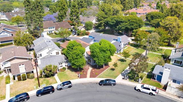 15 Snowapple, Irvine, CA 92614