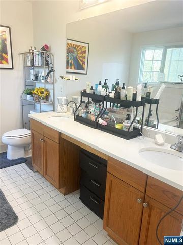 39 Birch Street, Ridgefield Park, NJ 07660