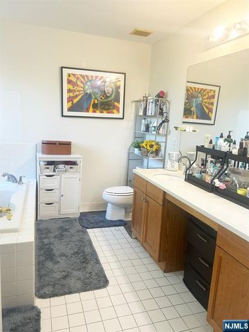 39 Birch Street, Ridgefield Park, NJ 07660