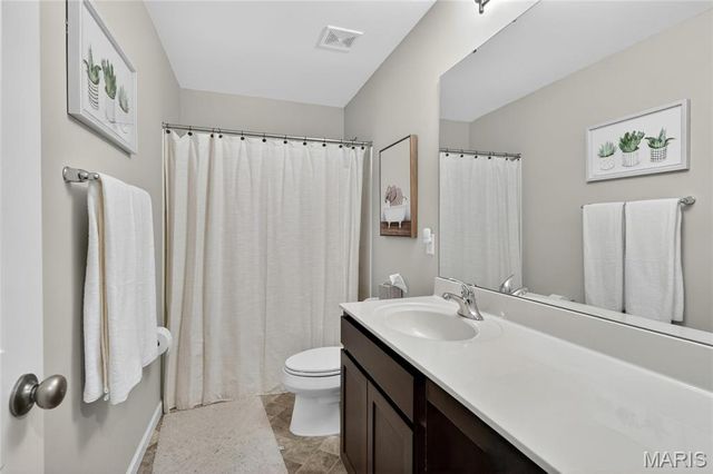 2049 Henley Woods Drive, Arnold, MO 63010