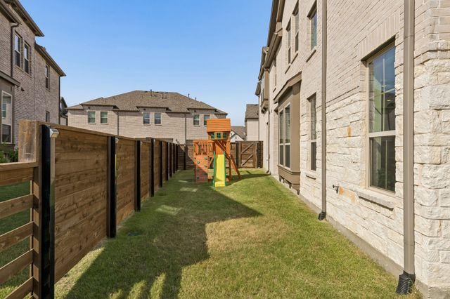 321 Sugarmaple Lane, Mckinney, TX 75071