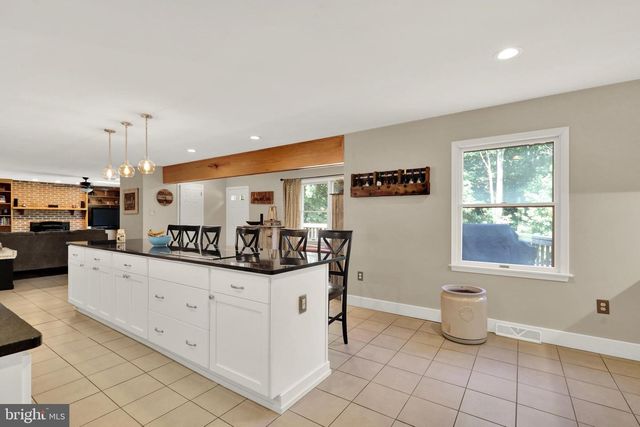 237 NEW CASTLE DR, Reading, PA 19607