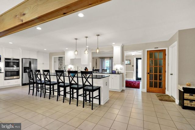 237 NEW CASTLE DR, Reading, PA 19607