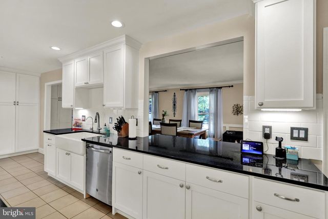 237 NEW CASTLE DR, Reading, PA 19607