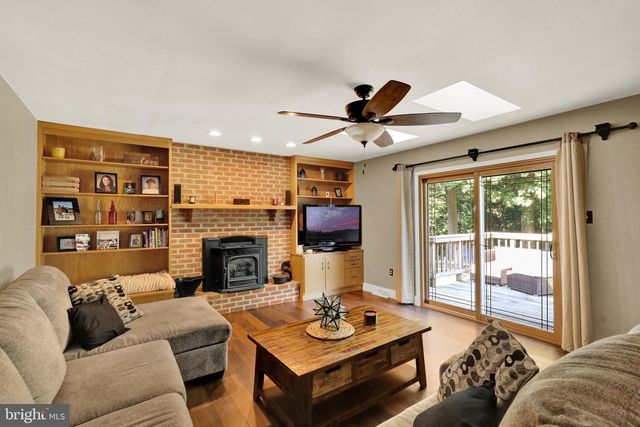 237 NEW CASTLE DR, Reading, PA 19607