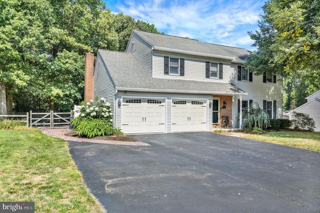 237 NEW CASTLE DR, Reading, PA 19607