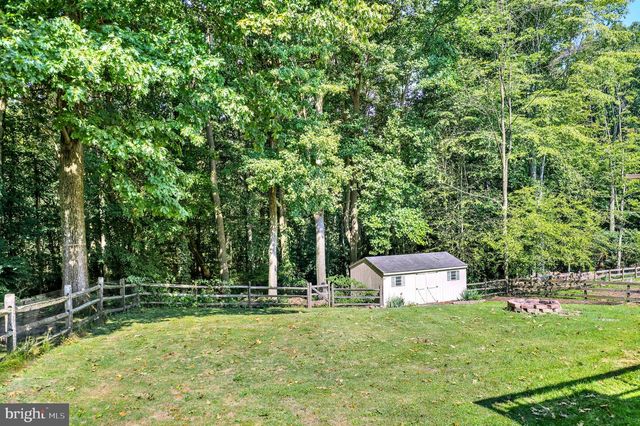 237 NEW CASTLE DR, Reading, PA 19607