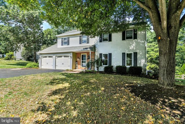 237 NEW CASTLE DR, Reading, PA 19607