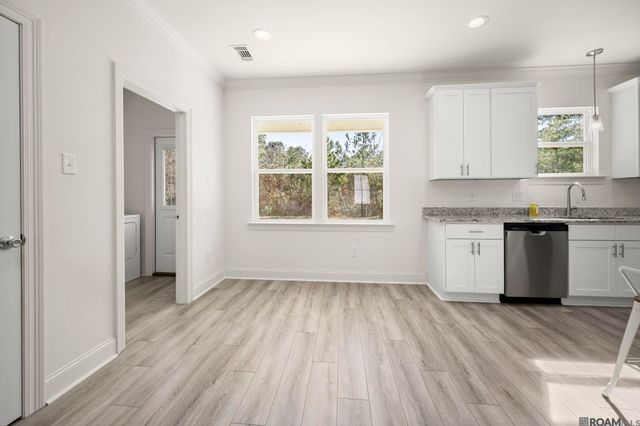 26400 Ponchatoula Dr, Springfield, LA 70462