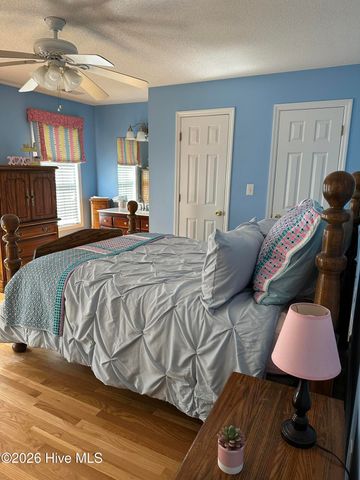 2770 Bella Coola Road, Lake Waccamaw, NC 28450