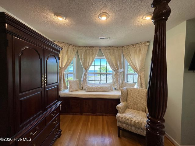 2770 Bella Coola Road, Lake Waccamaw, NC 28450