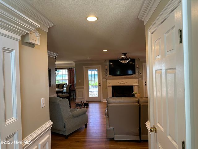 2770 Bella Coola Road, Lake Waccamaw, NC 28450