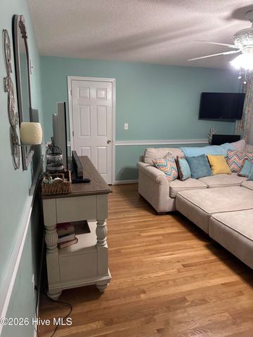 2770 Bella Coola Road, Lake Waccamaw, NC 28450