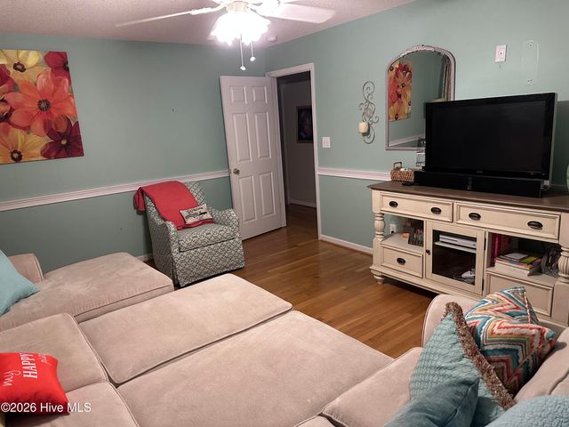 2770 Bella Coola Road, Lake Waccamaw, NC 28450