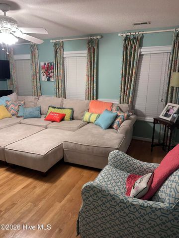 2770 Bella Coola Road, Lake Waccamaw, NC 28450