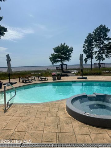 2770 Bella Coola Road, Lake Waccamaw, NC 28450