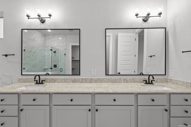 4515 YOAKUM VALLEY, Schertz, TX 78108