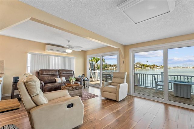 33 N STARBOARD DRIVE, Venice, FL 34285