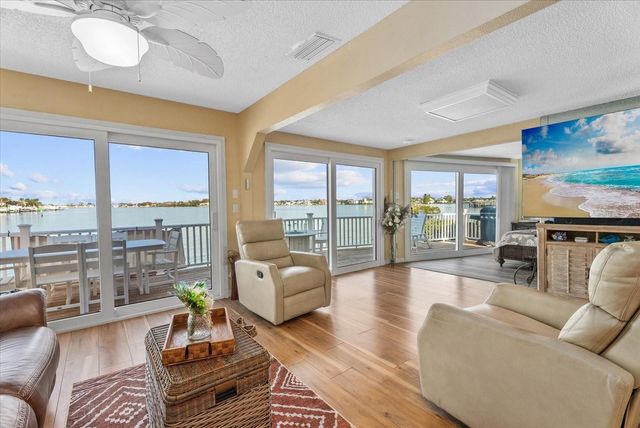 33 N STARBOARD DRIVE, Venice, FL 34285