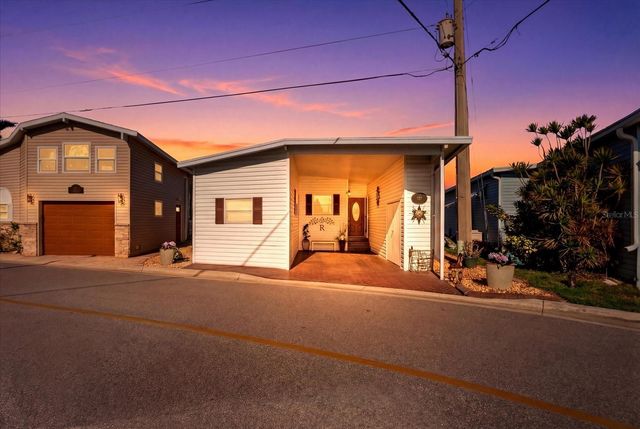 33 N STARBOARD DRIVE, Venice, FL 34285