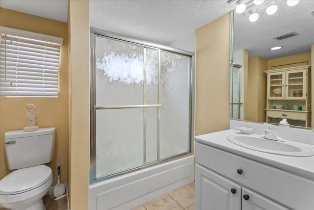 33 N STARBOARD DRIVE, Venice, FL 34285