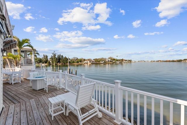 33 N STARBOARD DRIVE, Venice, FL 34285