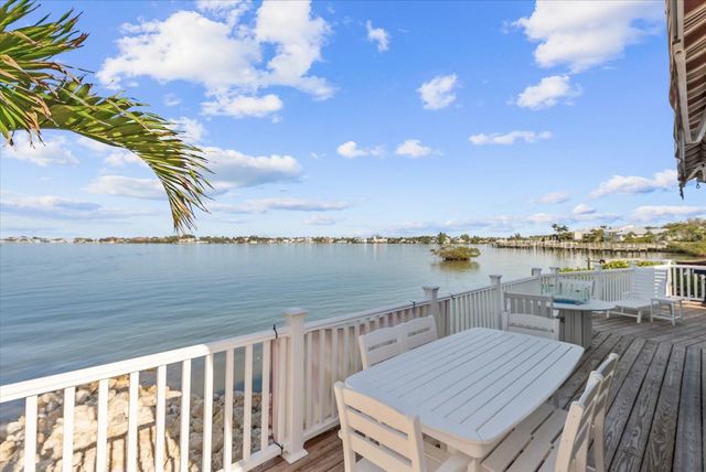 33 N STARBOARD DRIVE, Venice, FL 34285