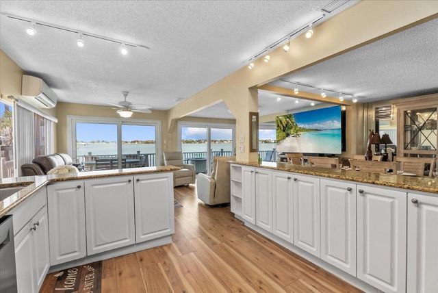 33 N STARBOARD DRIVE, Venice, FL 34285