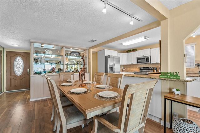 33 N STARBOARD DRIVE, Venice, FL 34285