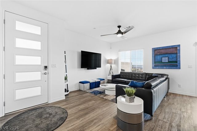 600 North Carriage Hill Drive 1118, Las Vegas, NV 89138