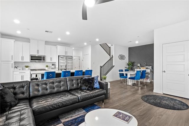 600 North Carriage Hill Drive 1118, Las Vegas, NV 89138