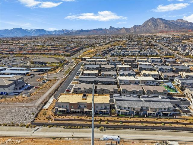 600 North Carriage Hill Drive 1118, Las Vegas, NV 89138
