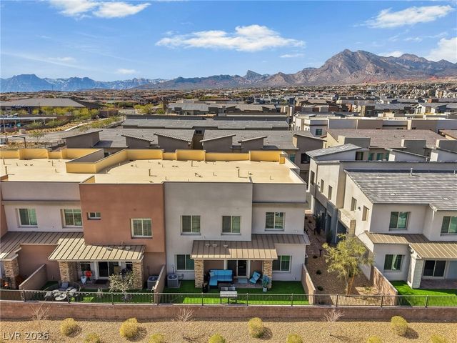 600 North Carriage Hill Drive 1118, Las Vegas, NV 89138