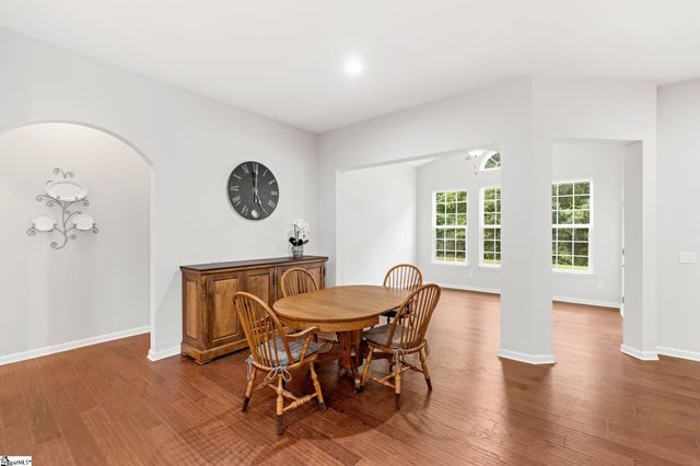 51 Barlow Court, Simpsonville, SC 29681