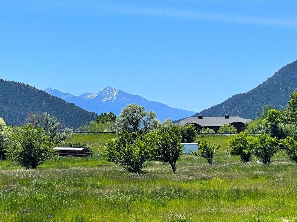 9 & 21 Rogers Lane, Livingston, MT 59047