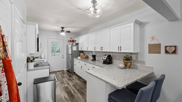 1104 Kimberly Road 808, Bettendorf, IA 52722