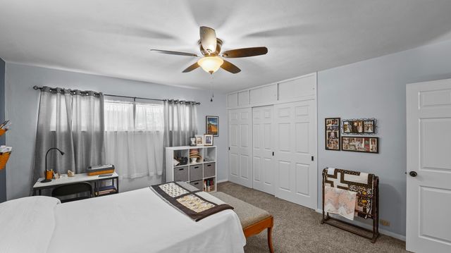 1104 Kimberly Road 808, Bettendorf, IA 52722