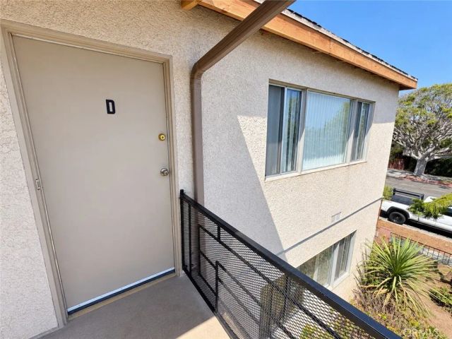 1808 10th Street D, Santa Monica, CA 90404