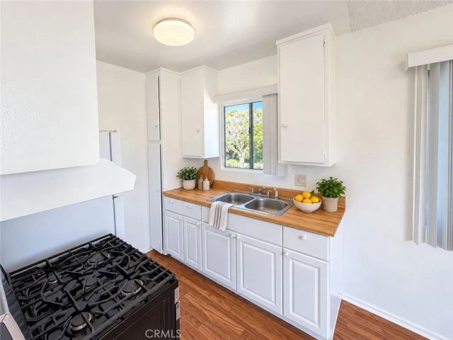 1808 10th Street D, Santa Monica, CA 90404