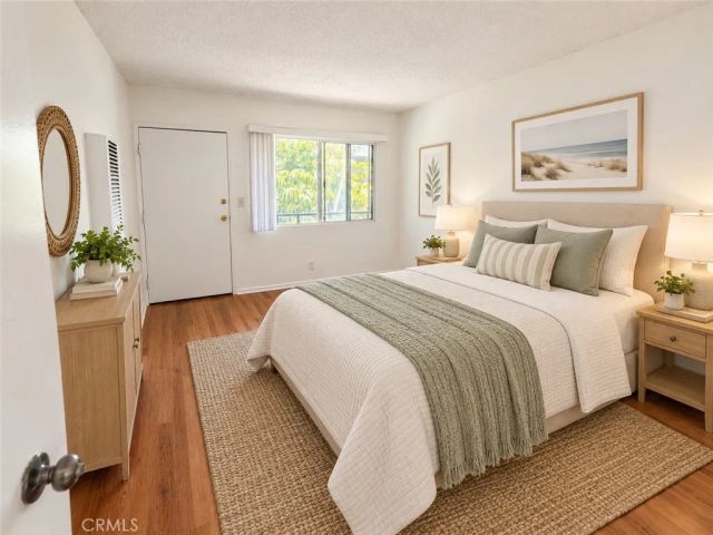 1808 10th Street D, Santa Monica, CA 90404