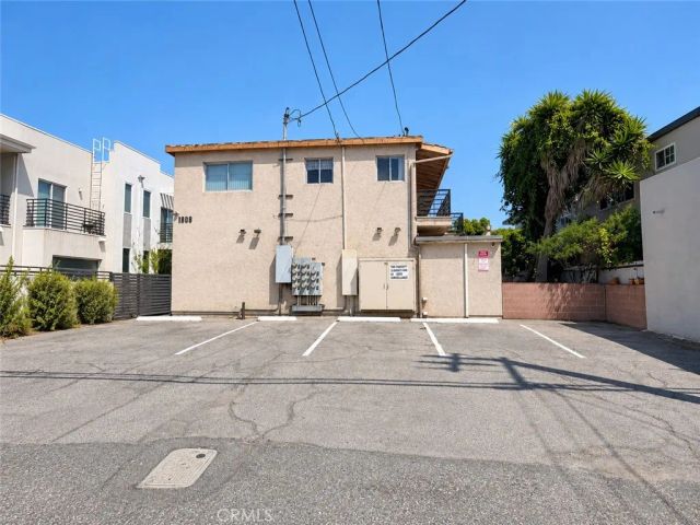1808 10th Street D, Santa Monica, CA 90404