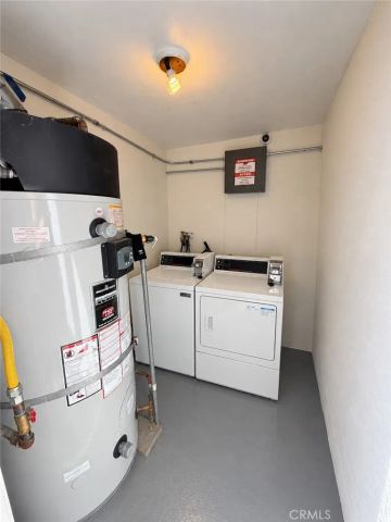 1808 10th Street D, Santa Monica, CA 90404