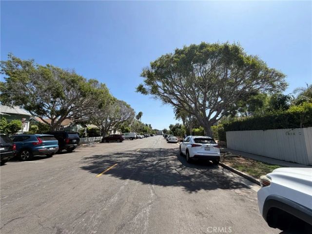 1808 10th Street D, Santa Monica, CA 90404
