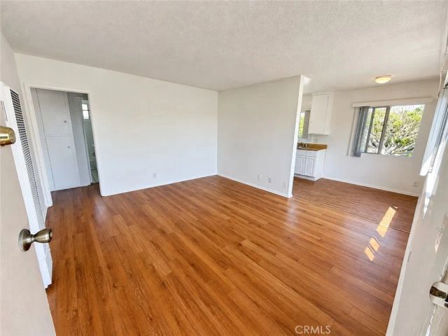 1808 10th Street D, Santa Monica, CA 90404